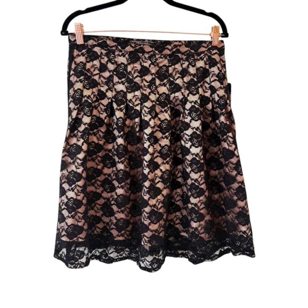 Vertigo Paris Floral Lace Skirt Size 10 Pleated Formal Office Feminine Party